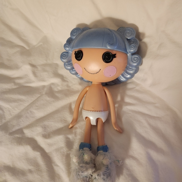 Charming Doll with Blue Hair and Fluffy Boots - Picture 2 of 3